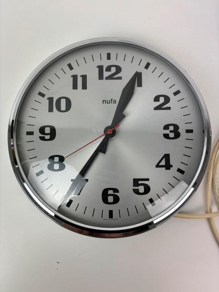 Vintage NUFA chromen elektrische wandklok ca. 1960, Huis en Inrichting, Woonaccessoires | Klokken, Zo goed als nieuw, Wandklok