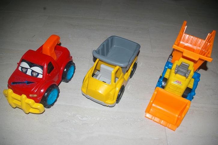 Drie grote kunststof autos/buldozer, Kinderen en Baby's, Kinderspulletjes, Zo goed als nieuw, Ophalen of Verzenden