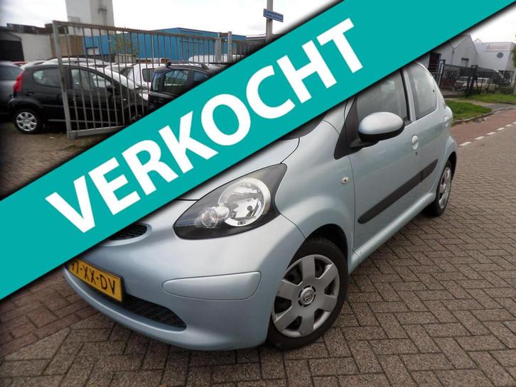 Toyota Aygo 1.0-12V +, Auto's, Toyota, Bedrijf, Te koop, Aygo, ABS, Airbags, Centrale vergrendeling, Elektrische ramen, Isofix