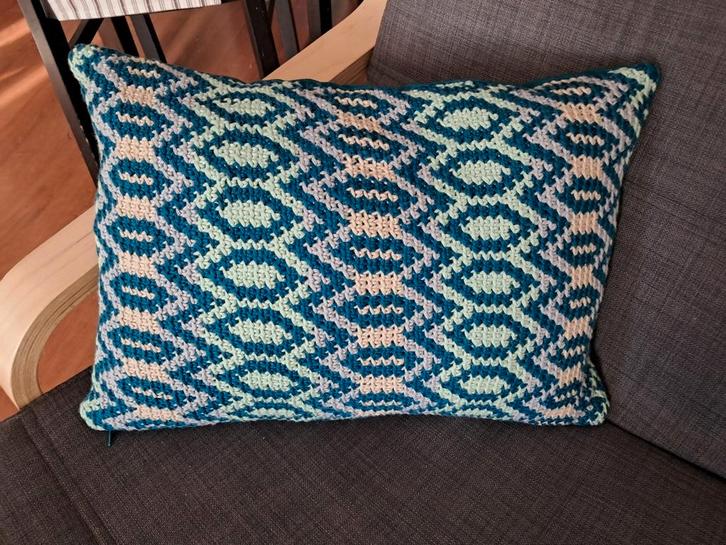 gehaakt kussen, Huis en Inrichting, Woonaccessoires | Kussens, Nieuw, Overige kleuren, Rechthoekig, Ophalen of Verzenden