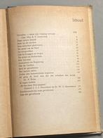 Doodenwacht bij onze gevallenen. 1945, Boeken, Ophalen of Verzenden, Tweede Wereldoorlog, Gelezen