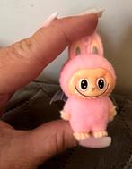Labubu zimomo miniatuur hanger roze uniek bijma gratis, Ophalen, Zo goed als nieuw