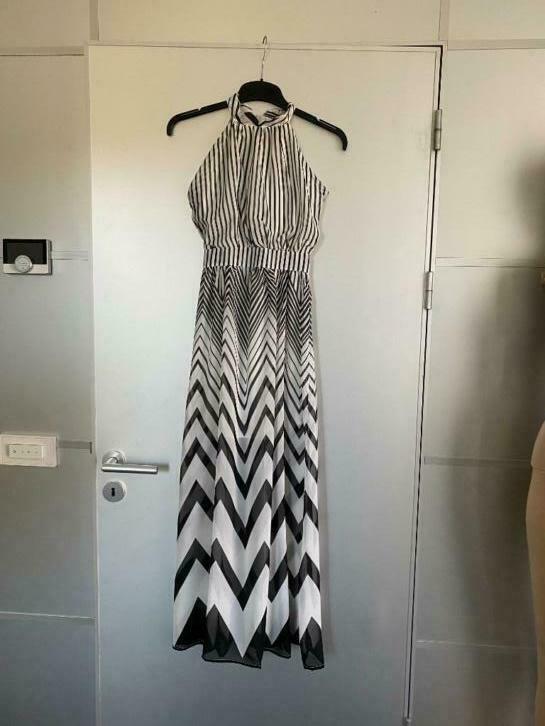 F957 Baluoke maat XS=34: lange jurk maxi jurkje zwart/wit, Kleding | Dames, Jurken, Zo goed als nieuw, Maat 34 (XS) of kleiner