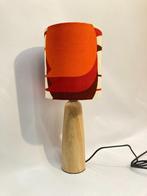 Retro lamp bruin oranje rood, Hout, 50 tot 75 cm, Ophalen of Verzenden, Zo goed als nieuw