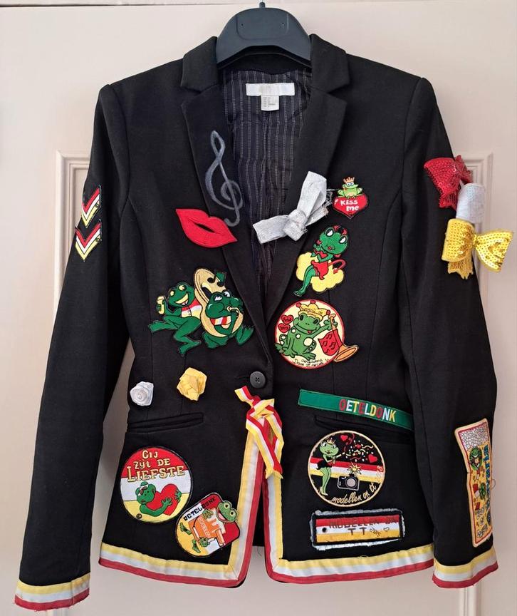 Oeteldonk carnaval dames Jasje Maat XS (34) -, Kleding | Dames, Carnavalskleding en Feestkleding, Gedragen, Kleding, Carnaval
