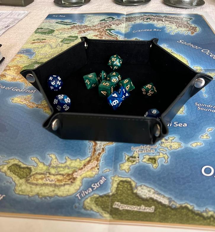 D&D Dice Tray – Rol veilig en stijlvol!, Hobby en Vrije tijd, Overige Hobby en Vrije tijd, Nieuw, Verzenden