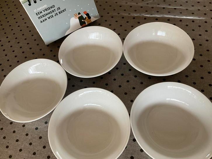 5 dessertschaaltjes CASA MESA (als Thomas), Huis en Inrichting, Keuken | Servies, Zo goed als nieuw, Bord(en), Overige stijlen