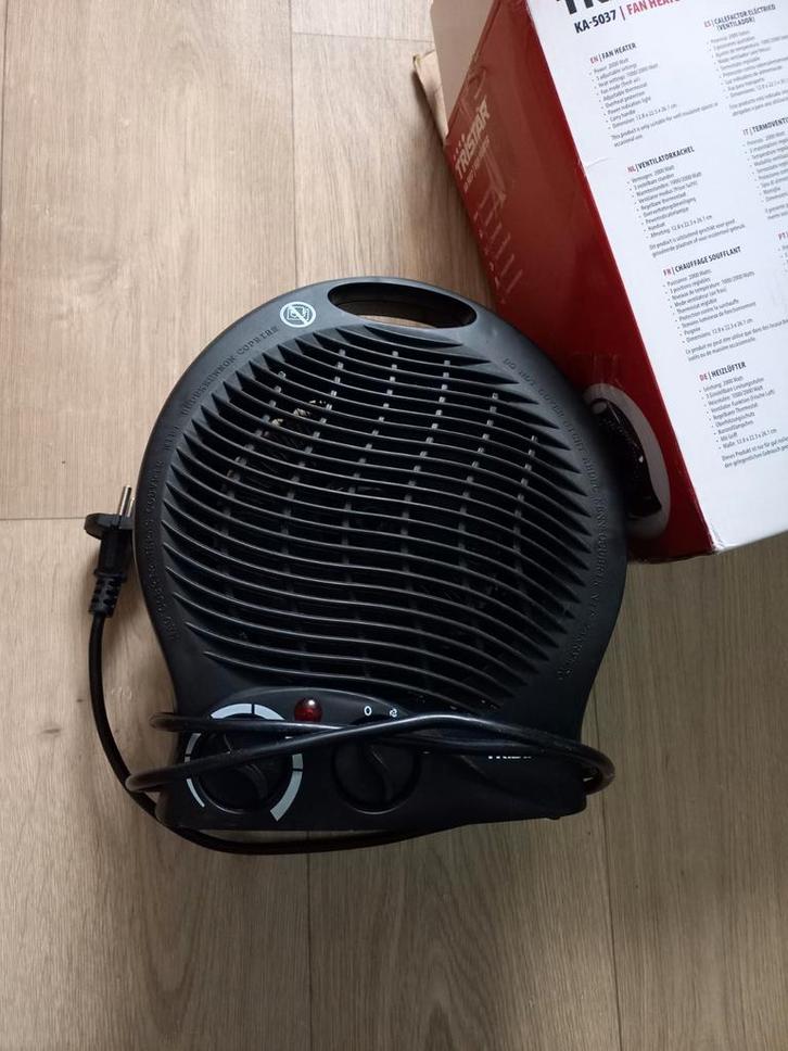 Tristar KA-5037 Ventilator Kachel - 2000W, Witgoed en Apparatuur, Ventilatoren, Zo goed als nieuw, Tafelventilator, Ophalen