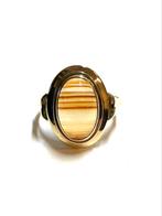 14k gouden ring met een streep agaat, ., Ophalen of Verzenden, Zo goed als nieuw, Met edelsteen