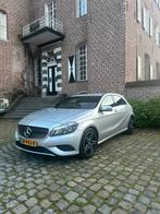 Mercedes-Benz A-Klasse A180 1.6 Blue EFF Aut7 2013 Grijs, Auto's, Mercedes-Benz, 65 €/maand, 1295 kg, 4 cilinders, Navigatiesysteem