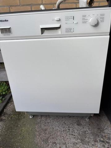 Miele G975i Plus vaatwasser (defect / storing) beschikbaar voor biedingen