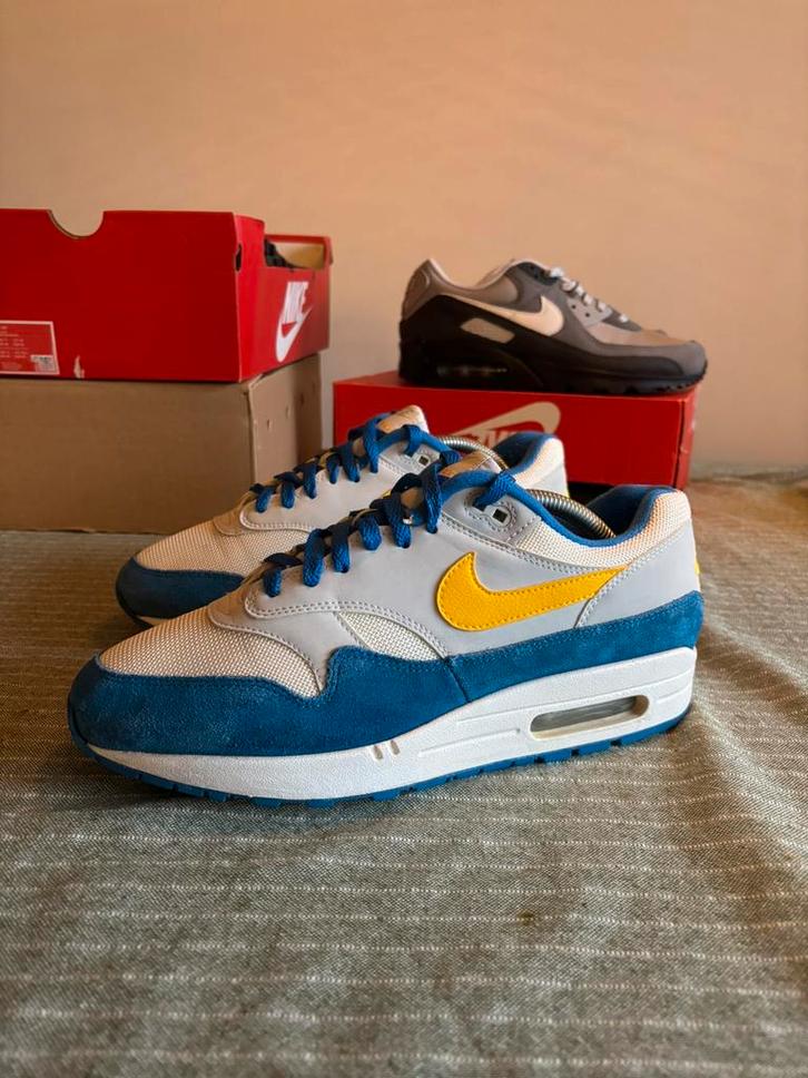 Nike air max 1 Signal blue maat 43, Kleding | Heren, Schoenen, Zo goed als nieuw, Sneakers of Gympen, Blauw, Ophalen of Verzenden