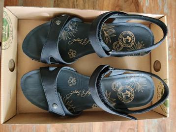 Panama Jack sandalen maat 41 beschikbaar voor biedingen