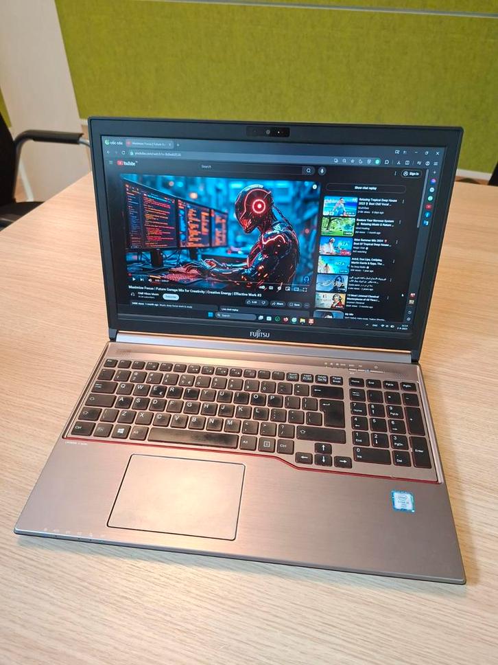 Fujitsu Laptop - Core i5 - 15 inch, Computers en Software, Windows Laptops, Gebruikt, 15 inch, 2 tot 3 Ghz, Qwerty, Ophalen of Verzenden