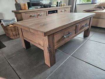 T.E.A.B. Massief eikenhouten salontafel  beschikbaar voor biedingen