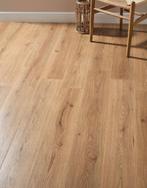 33cm Brede Laminaat Natural Oak 8mm dik met 2V-groev, Bruin, Laminaat vloer natuur eiken 33cm bred plank, Ophalen of Verzenden
