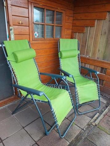 Tuinstoelen  beschikbaar voor biedingen