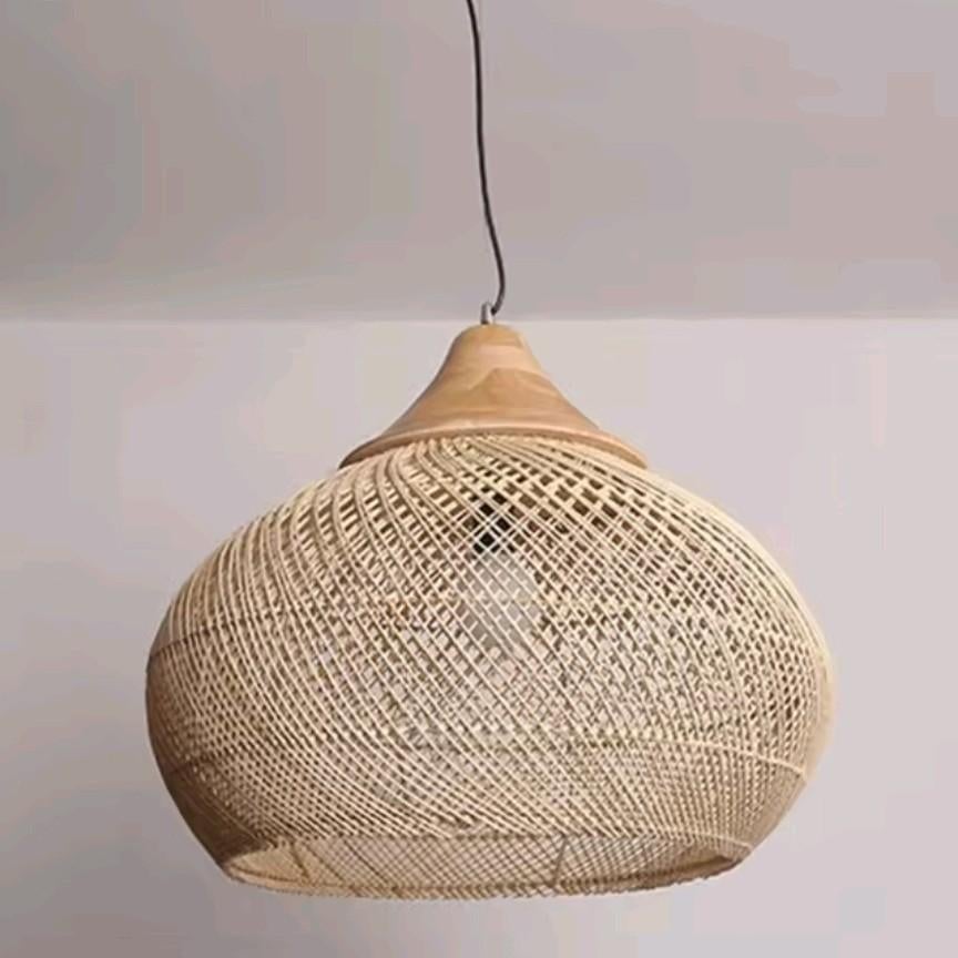 Grote beige rieten hanglamp in landelijke stijl, Nieuw, Ophalen of Verzenden, Landelijk, Overige materialen