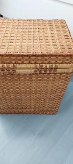 Rieten opbergmand met delsel, Huis en Inrichting, Woonaccessoires | Schalen en Manden, Ophalen, Zo goed als nieuw, Rond, Riet