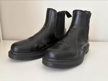 Dr Martens chelsea boots mono 40 beschikbaar voor biedingen