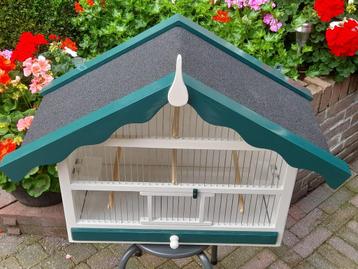 vogel kooien beschikbaar voor biedingen