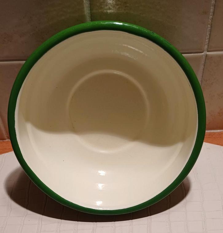 Vintage Groene Emaille Schaal - 16cm, Huis en Inrichting, Woonaccessoires | Schalen en Manden, Ophalen of Verzenden