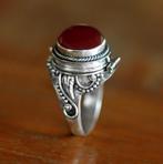 Balinese Secret Locket ring Ø 18,2 mm, zilver met Carneool, 18 tot 19, Verzenden, Nieuw, Met edelsteen