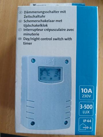Kopp Schemerschakelaar met Tijdklok - Zo goed als nieuw! beschikbaar voor biedingen