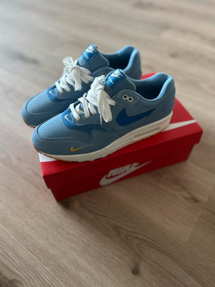 nike air max 1 mini swoosh work blue, Kleding | Heren, Schoenen, Zo goed als nieuw, Blauw, Ophalen of Verzenden