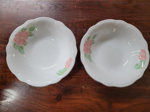 Kahla 2 x schaaltje bloemmotief, Huis en Inrichting, Keuken | Servies, Gebruikt, Schaal of Schalen, Overige stijlen, Ophalen