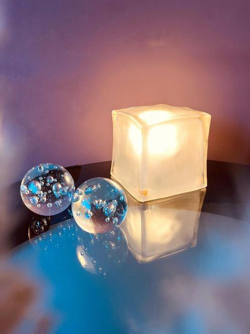 Ikea Iviken Ice Cube taffellamp, Huis en Inrichting, Lampen | Tafellampen, Nieuw, Minder dan 50 cm, Ophalen of Verzenden