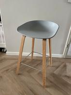 HAY About A Stool AAS32 Barkruk mat gelakt onderstel, Huis en Inrichting, Barkrukken, Ophalen, Kunststof, Met voetsteun, 60 tot 90 cm