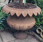 Brokante tuinvaas van ijzer, Tuin en Terras, Tuinvazen, Ophalen, Gebruikt