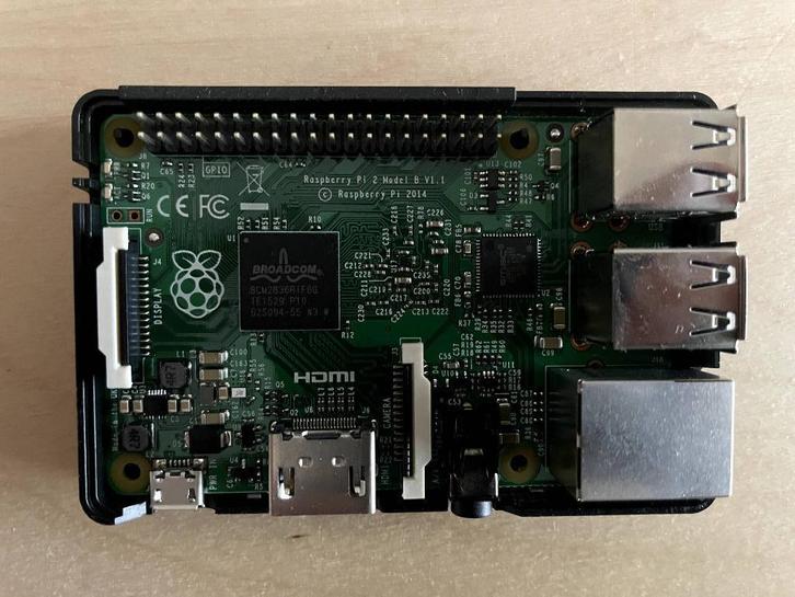 Raspberry pi 2 model B V1.1, Hobby en Vrije tijd, Elektronica-componenten, Gebruikt, Ophalen of Verzenden