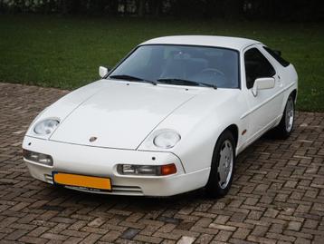 Porsche 928 4S duitse auto volledig onderhouden !