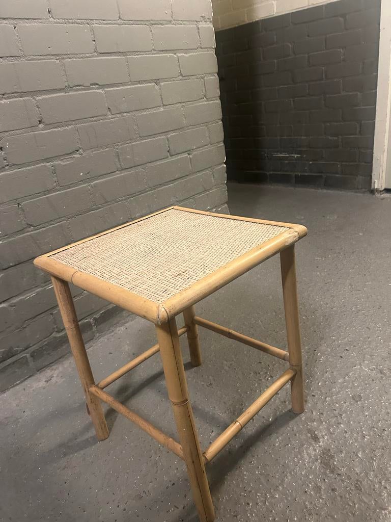 Nieuw bamboe rotan tafeltje, Huis en Inrichting, Tafels | Bijzettafels, Ophalen, Nieuw