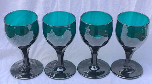 4 antieke groene wijnglazen, Antiek en Kunst, Antiek | Glas en Kristal, Ophalen of Verzenden