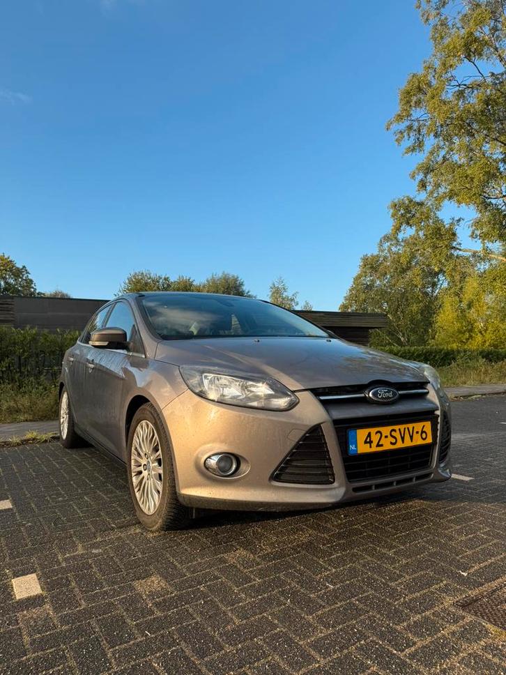 Ford Focus 1.6 Ti-vct 92KW 4-D 2011 Bruin, Auto's, Ford, Particulier, Focus, Benzine, A, Sedan, Handgeschakeld, Origineel Nederlands