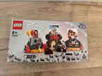LEGO Disney 40600 - 100 Jaar Tribute - Nieuw!, Kinderen en Baby's, Speelgoed | Duplo en Lego, Ophalen of Verzenden, Nieuw, Complete set