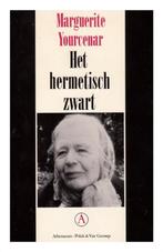 HET HERMETISCH ZWART - Marguerite Yourcenar, Ophalen of Verzenden, Zo goed als nieuw, Nederland
