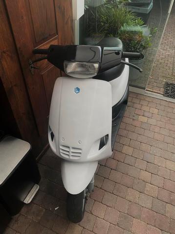 Piaggio Zip Type 2 - zonder 123 beschikbaar voor biedingen