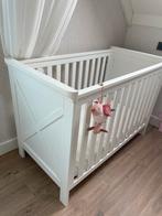 Savigno kidsmill ledikant + commode wit met kruis, Ophalen, Gebruikt, Jongetje of Meisje