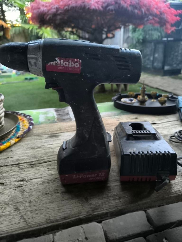 Metabo BSZ 12 Impuls Accuboormachine met lader, Ophalen of Verzenden, Gebruikt, Minder dan 400 watt, Boor- en Schroefmachine