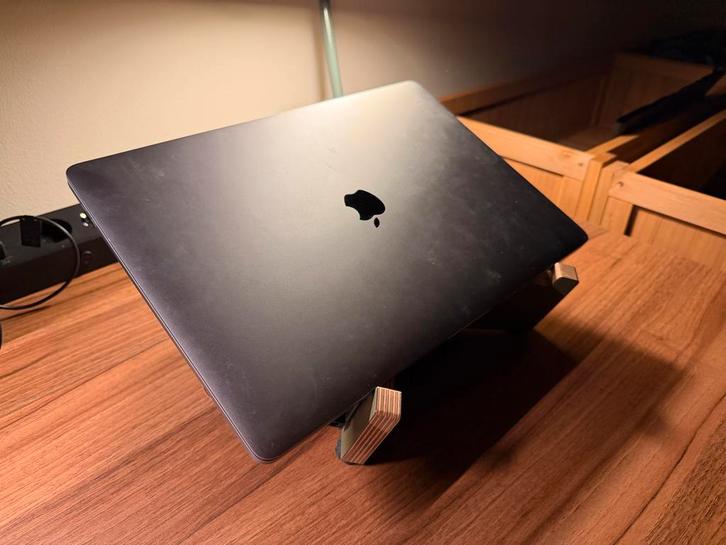 MacBook Pro 15 inch 2018 500GB SSD 16GB RAM, Computers en Software, Apple Macbooks, Gebruikt, MacBook Pro, 15 inch, 2 tot 3 Ghz