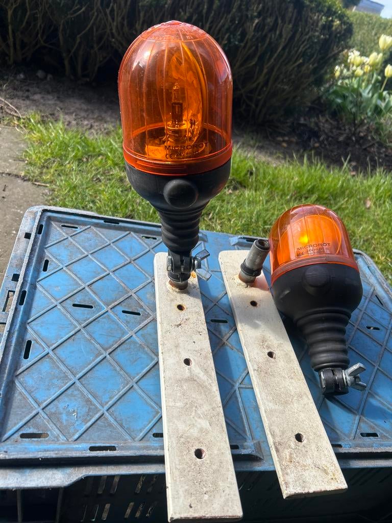 2 zwaailichten met bevestiging, Auto-onderdelen, Verlichting, Universele onderdelen, Gebruikt, Ophalen