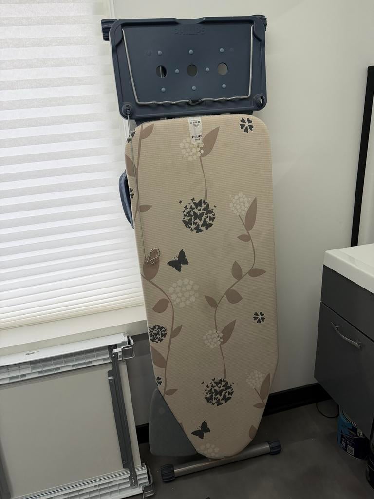 Philips Strijkplank 120x45cm GC 240 lijkt op brabantia C, Ophalen, Zo goed als nieuw