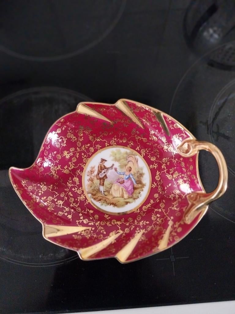Limoges schaaltje met handvat, Antiek en Kunst, Ophalen of Verzenden