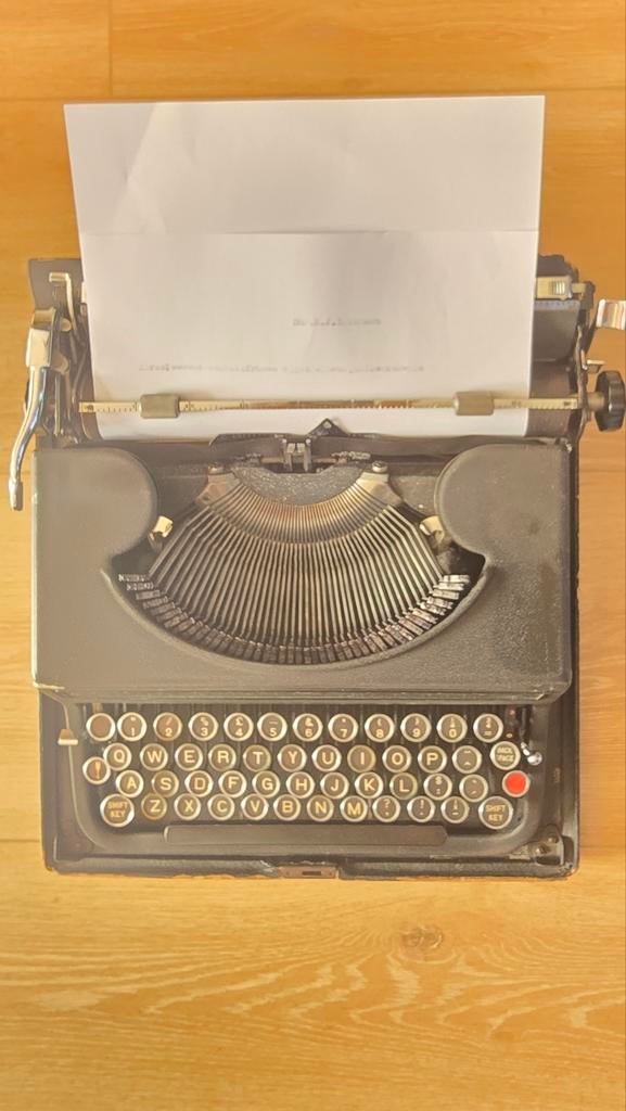 Olivetti Studio 42 (1950–1952) – Compleet  originele koffer, Antiek en Kunst, Ophalen of Verzenden