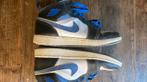 Blauw zwart wit jordan 1’s maar 40, Kleding | Heren, Schoenen, Blauw, Sportschoenen, Ophalen of Verzenden, Zo goed als nieuw