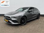 Mercedes-Benz CLA-klasse Shooting Brake 250e AMG l BURMESTER, Auto's, Mercedes-Benz, Gebruikt, 4 cilinders, Hybride Elektrisch/Benzine